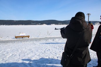 28 февраля на городской площади «Свирская Ривьера» прошла захватывающая военно-патриотическая игра «Ни шагу назад», собравшая команды школьников и студентов нашего города.